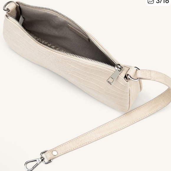 JW PEI Crocodile-Embossed Eva Shoulder Handbag - Picture 12 of 14